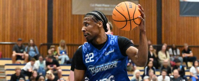 Elijah Maynard resigns with Worthing Thunder